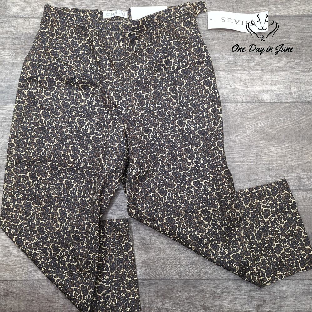 Chaus Stretch Side Zip Capri Pants Size 8